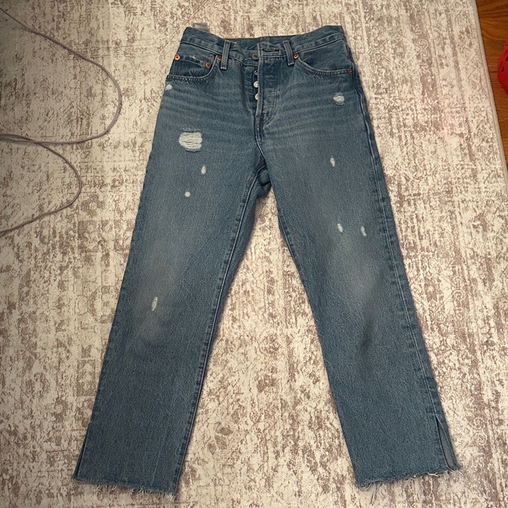 Women’s Blue Distressed Jeans